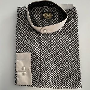 Long sleeve retro. Satin.